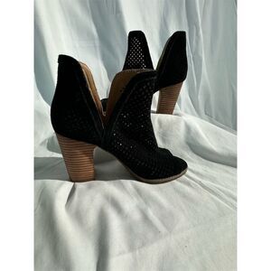 Lucky Brand Women's Black Peep Toe Ankle Bootie Size 8 Casual Chic